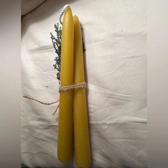 2 pillar wax candles - Picture 3 of 3